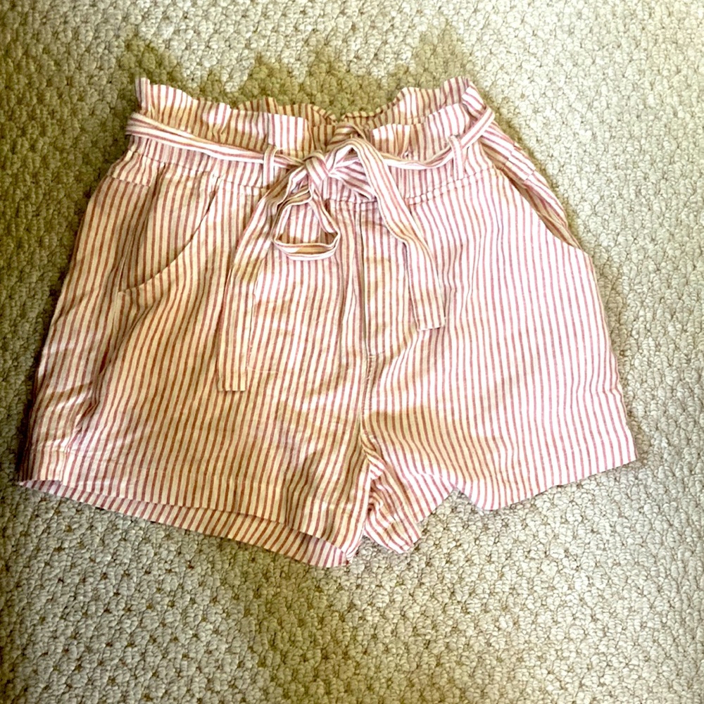 Thread supply dressy shorts